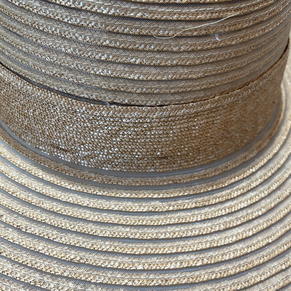 Hat - Picture 2 of 7